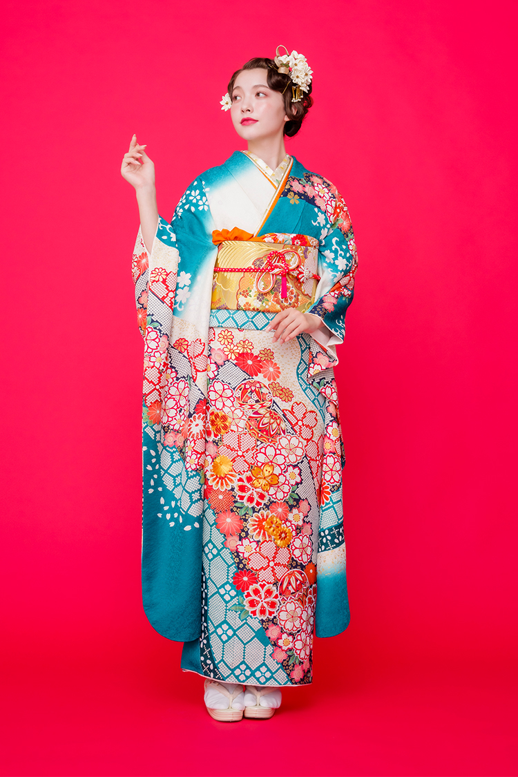 No.301 【新品振袖/手絞り刺繡】【水色】振袖に流れるように咲く