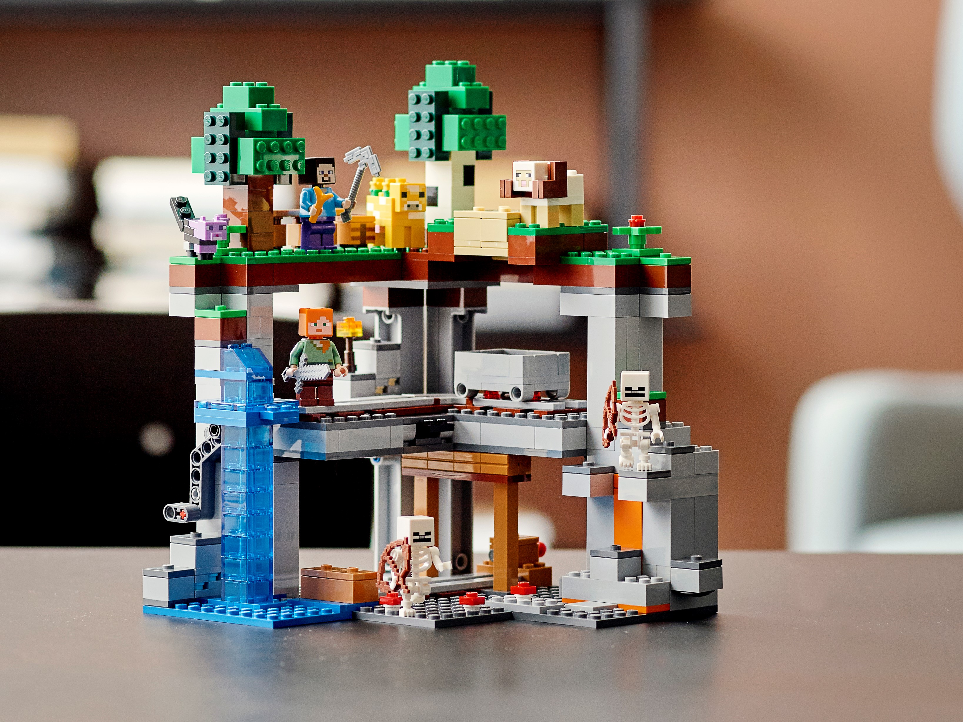 The First Adventure 21169 | Minecraft® | Buy online at the