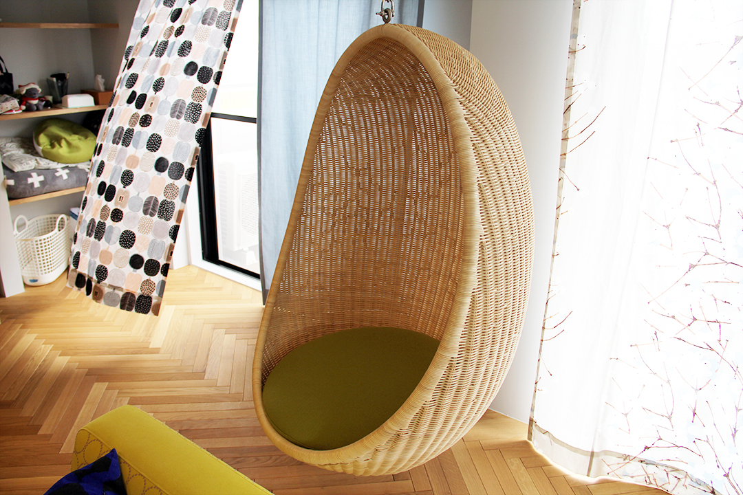 名作、ハンギングエッグチェアのお届け。 | 名古屋の家具・インテリア