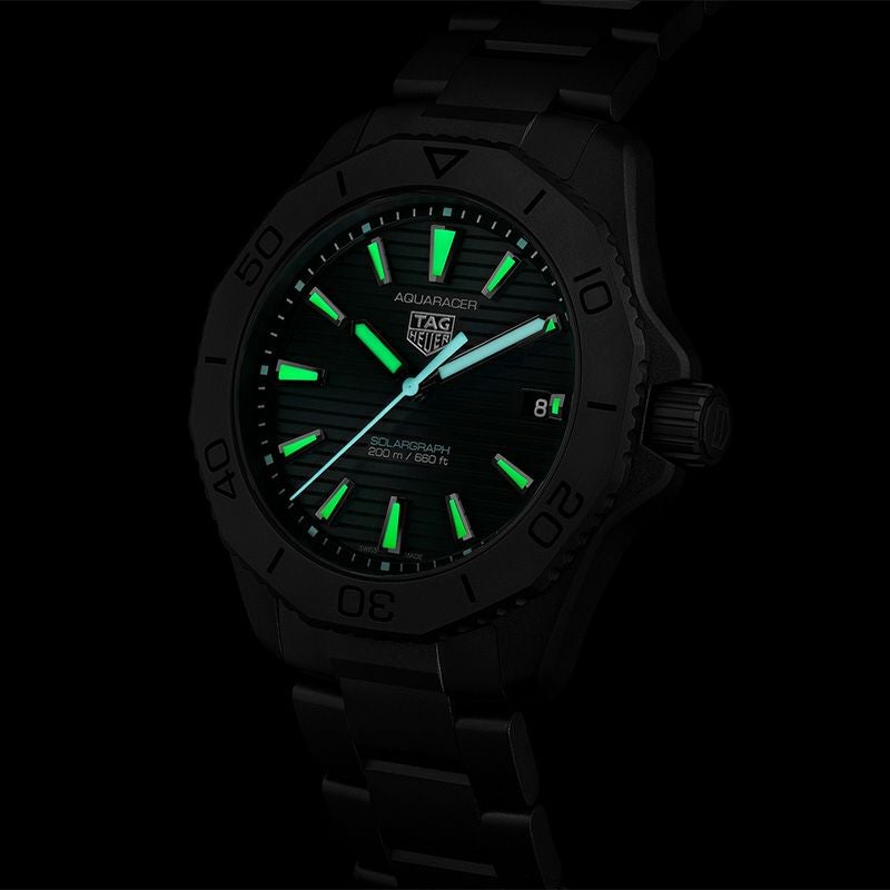 TAG Heuer AQUARACER PROFESSIONAL 200 SOLAR GRAPH タグ・ホイヤー