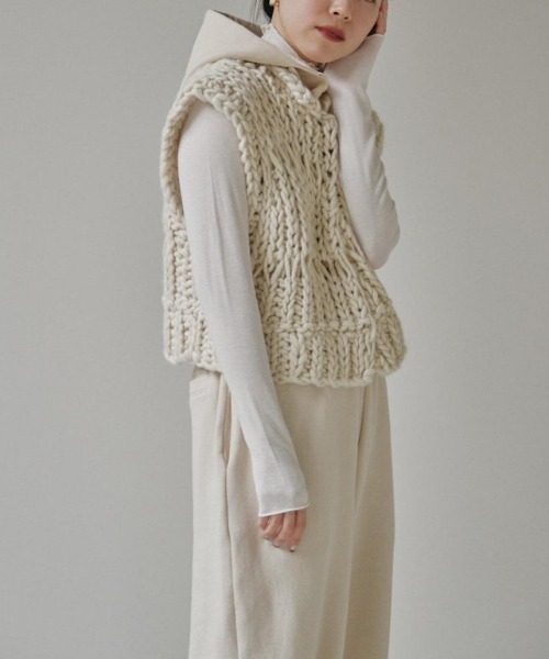 TODAYFUL（トゥデイフル）の「TODAYFUL Chunky Hand Knitvest チャン