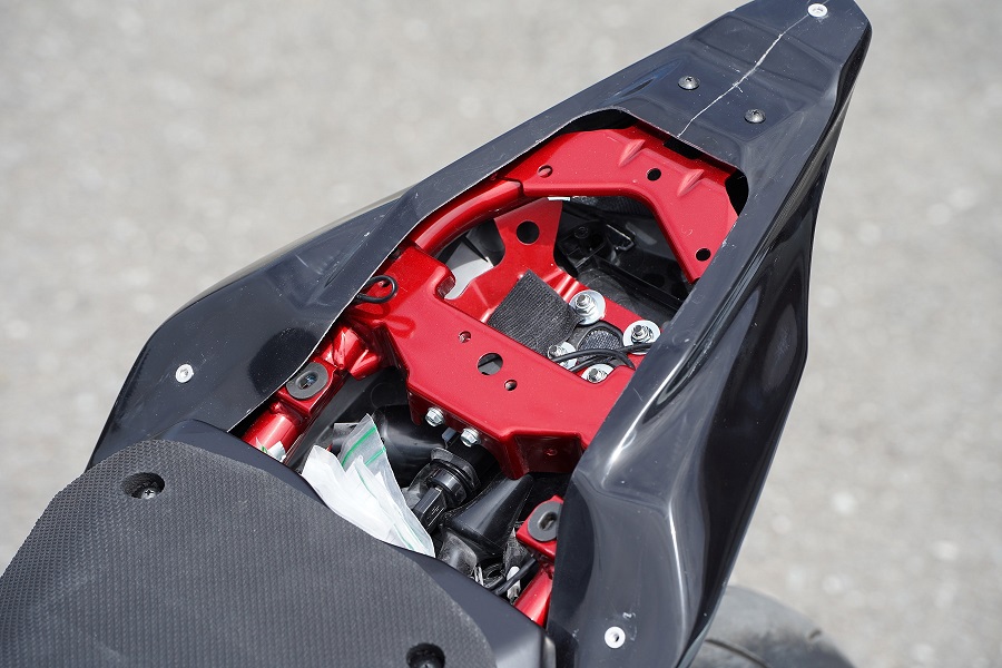 20~ZX-25R ｼﾝｸﾞﾙｼｰﾄ/ﾚｰｽ | EIGHT （才谷屋ファクトリー､HEART）