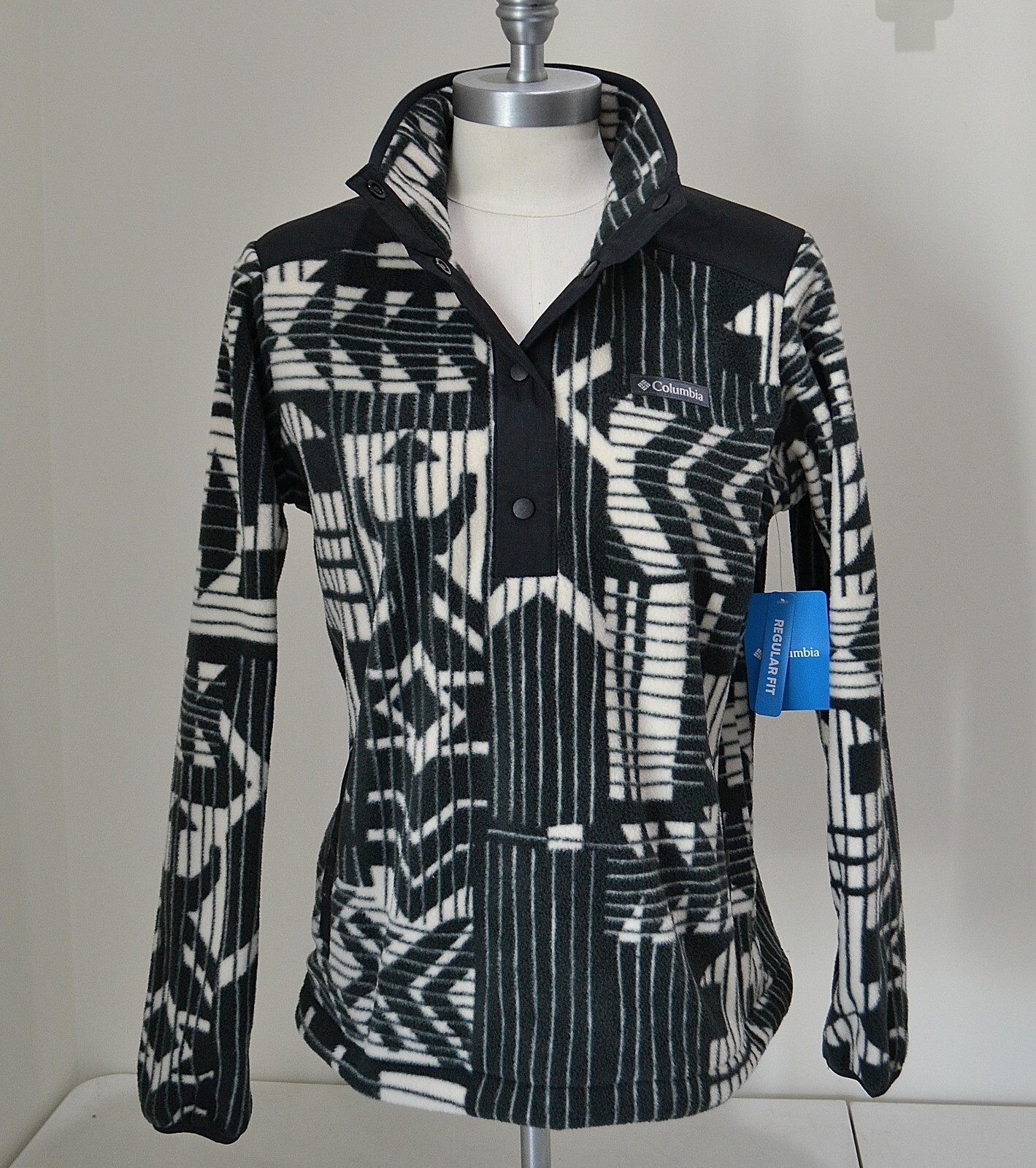 NWT WOMEN'S COLUMBIA SAWYER RAPIDS PRINTED HALF SNAP PULLOVER