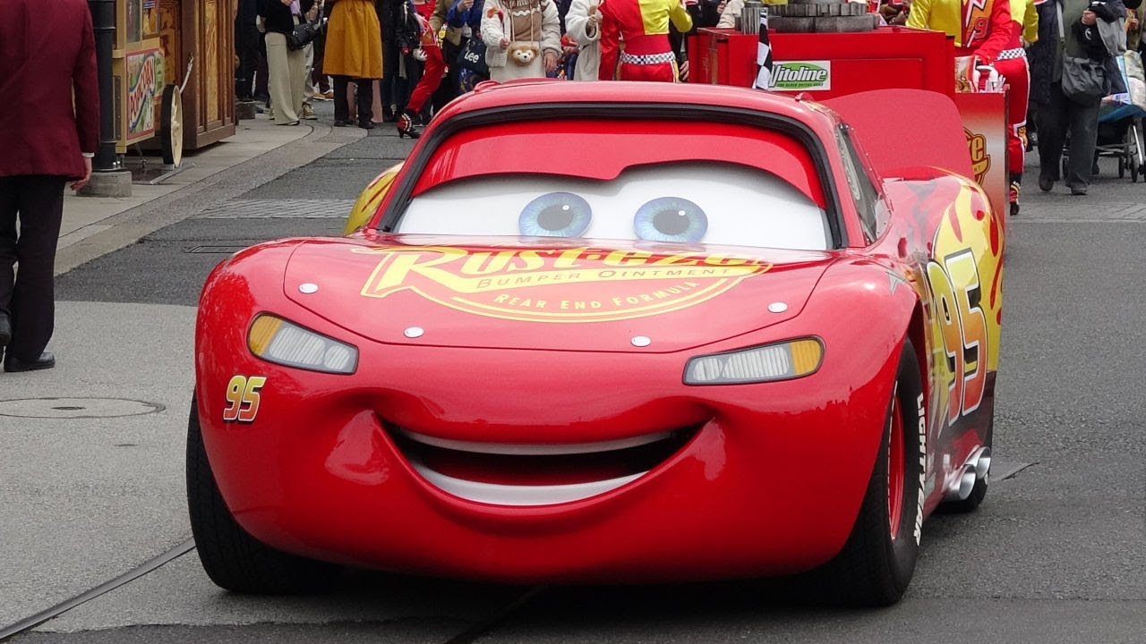ライトニング・マックィーン・ヴィクトリーラップ - YouTube