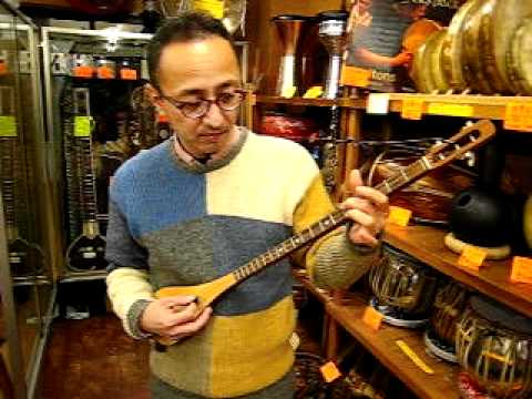 川合さんミンミン演奏1＠民族楽器コイズミ - YouTube