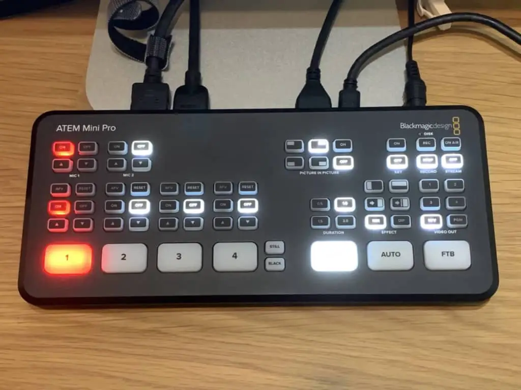 ATEM Mini Pro 【レビュー】音ズレはアプリで解決 - ものくろぼっくす
