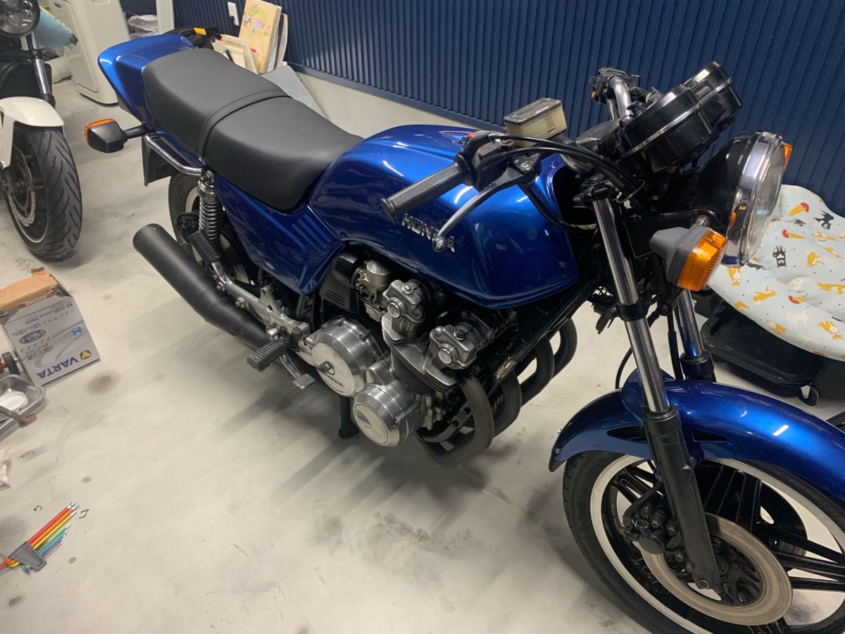 CB750F FCフレーム 書類付き 引き取り可 CB750F FCフレーム 書類付き