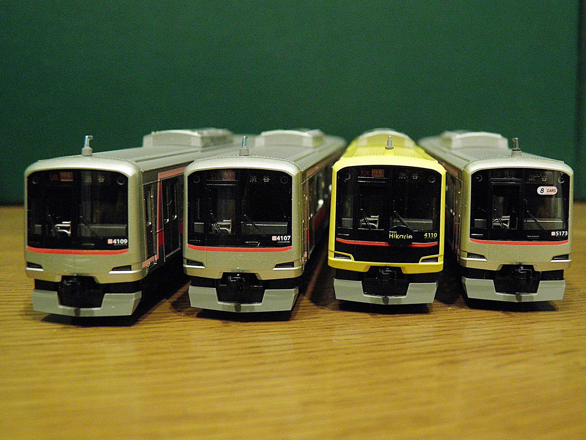 KATO 東急5050系 8両セット（特別企画品）が来たので、色々と並べて