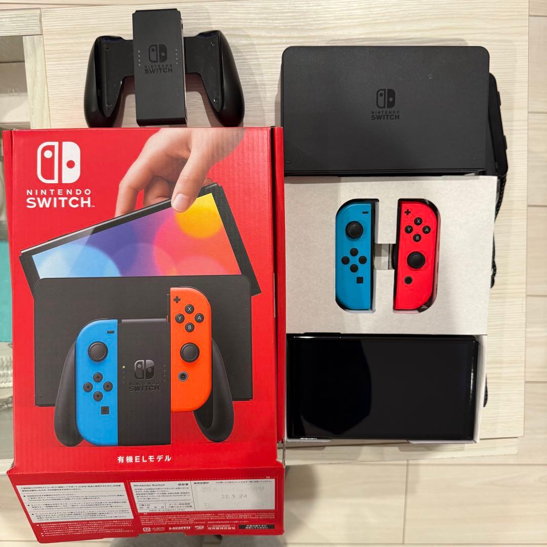 Nintendo Switch本体 ネオンブルー　ネオンレッド Nintendo Switch ネオンブルー/ネオンレッド 本体と付属品 Nintendo