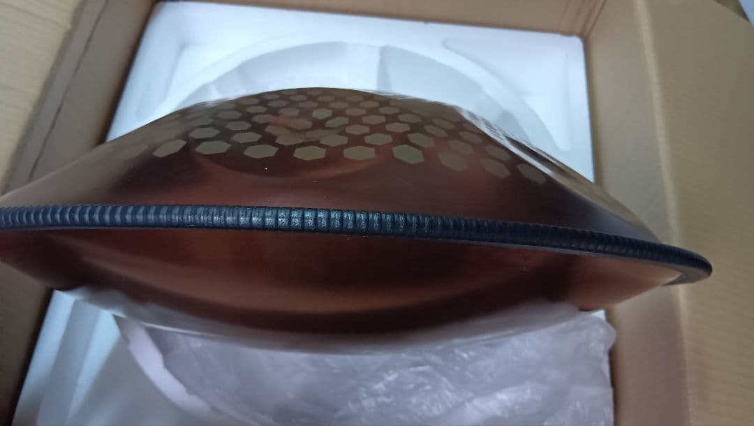 ハンドパン 小ぶりの46センチ A＝440Hz Gマイナー 銅色にグラデーション