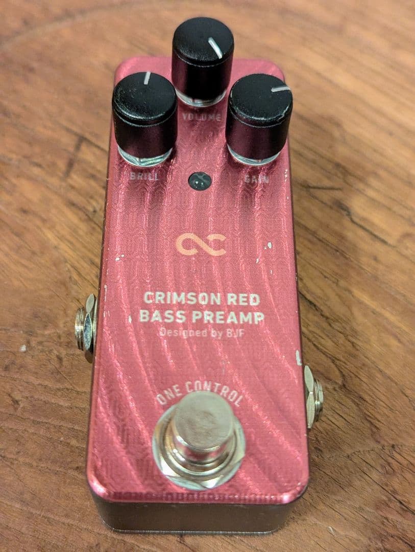 One Control Crimson Red ベースプリアンプ アップライトベースのサウンドを作るベースプリアンプ／ One Control