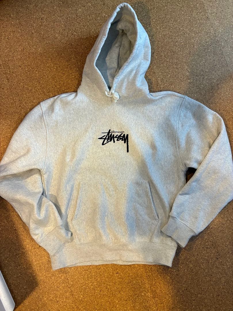 ゆみ　Stüssy ライトグレー XL パーカー　ヘビーウエスト　状態良 STUSSY】送料・関税込☆World Tour Hood Zip-Up☆3973713 (STUSSY