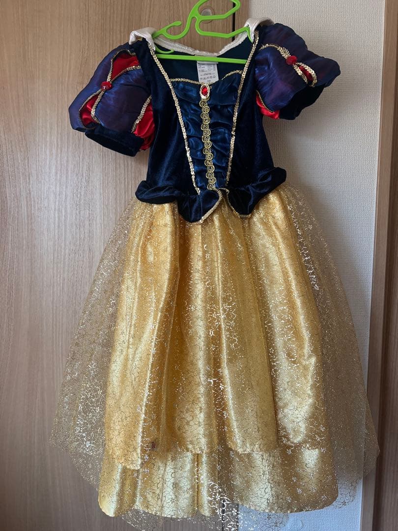 白雪姫　ドレス 110cm リメイク品　おまけ白シューズ18cm 白雪姫 ドレス 110cm リメイク品 おまけ白シューズ18cm 白雪姫 ドレス