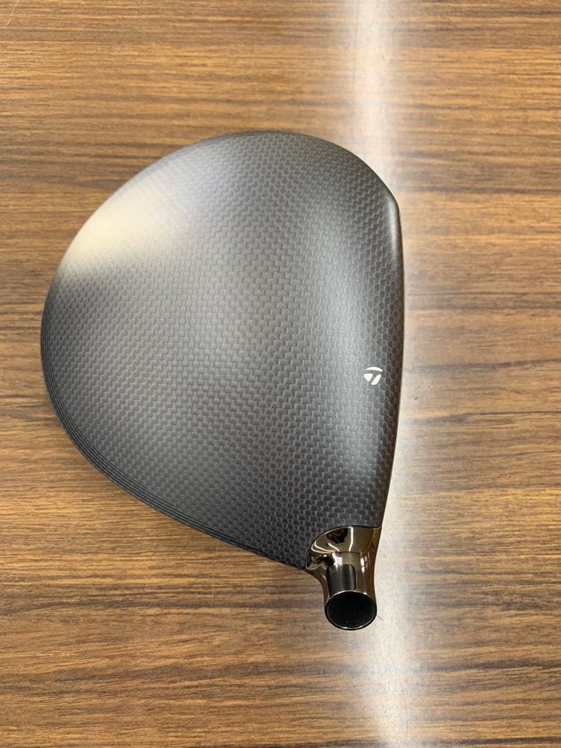 レフティ　テーラーメイドQi35 9.0° ドライバーヘッドのみ　ヘッドカバー付 TaylorMade Qi35 ドライバー 9度 ヘッドのみ 新品未使用カスタム