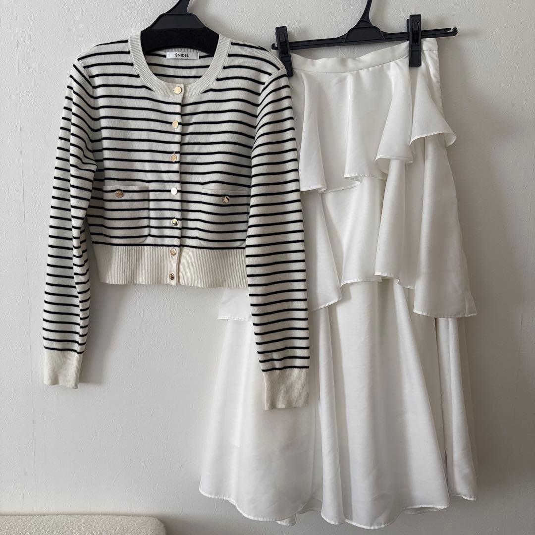 SNIDEL Sustainableニットカーデ×ティアードスカートセット - メルカリ