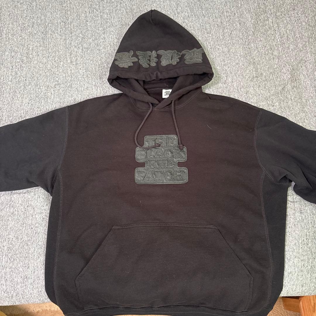 Black Eye Patchパーカー THE BLACK EYE PATCH(ザブラックアイパッチ) / 取扱注意パーカー/M