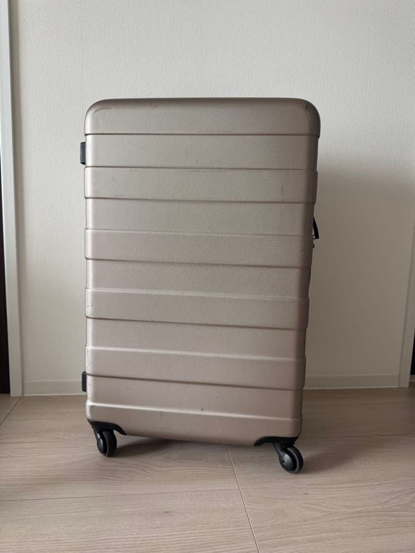 無印キャリーケース(旧型60Lサイズ ゴールド) 無印キャリーケース(旧型60Lサイズ ゴールド) 楽天市場】超軽量スーツ