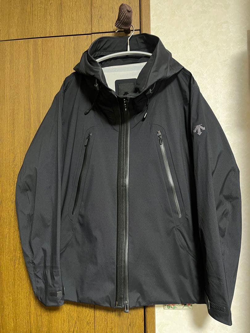 DESCENTE ALLTERRAIN ハードシェルジャケット　クレアス デサント オルテライン DESCENTE ALLTERRAIN ハードシェルジャケット