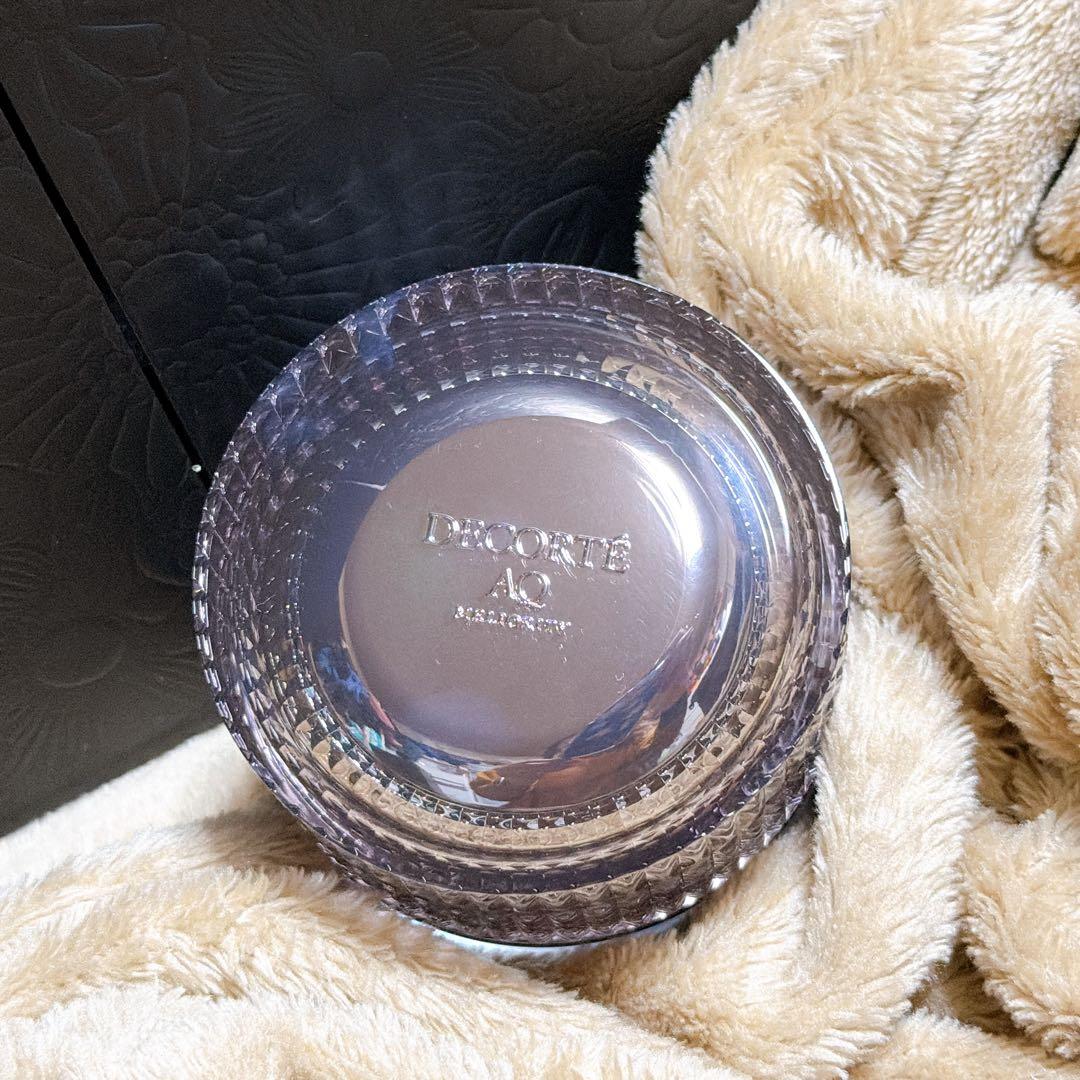 コスメデコルテ　AQ　ミリオリティ　フェイスパウダー　エレガントグレース AQ ミリオリティ フェイスパウダー n | DECORTÉ（コスメデコルテ