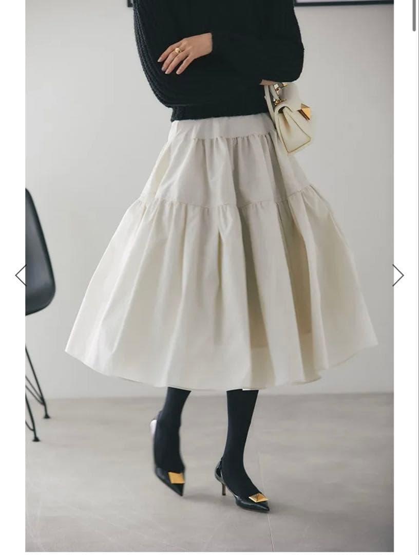 SEVEN TEN ソフトボーンタフタスカート　オフホワイト Sサイズ　美品 ソフトボーンタフタスカート(オフホワイト) - seventen