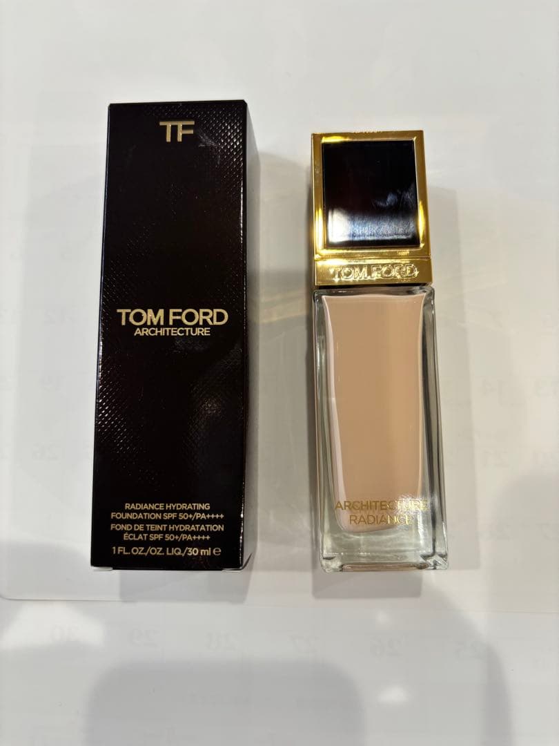 トムフォード　アーキテクチャーラディアンスハイドレーティング　ファンデーション 楽天市場】アーキテクチャー ラディアンス ハイドレーティング