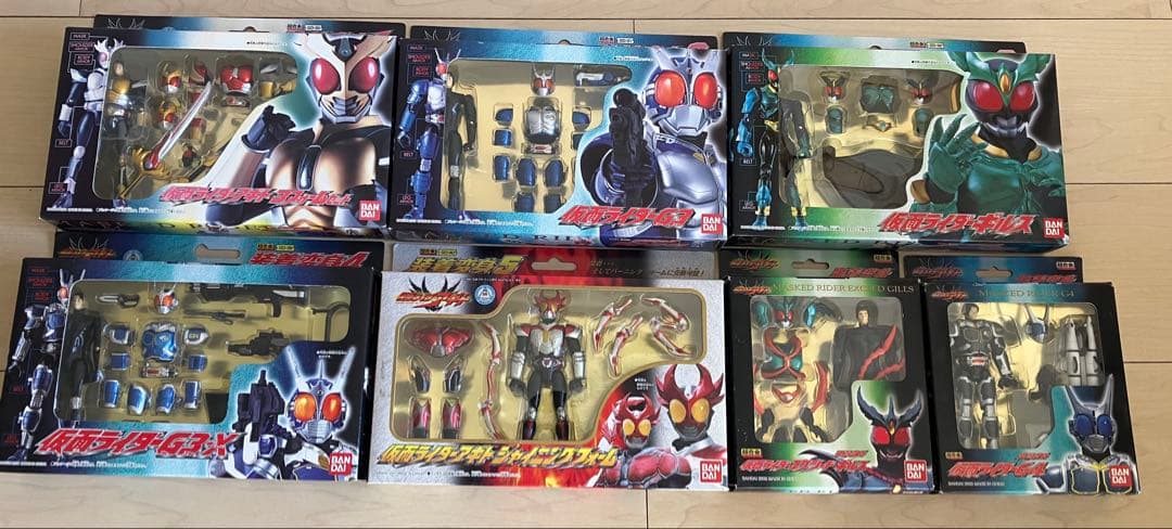 仮面ライダーアギト装着変身1〜5+海外輸入品エクシードギルス、G4 7体セット 装着変身シリーズ 仮面ライダーエクシードギルス (キャラクタートイ