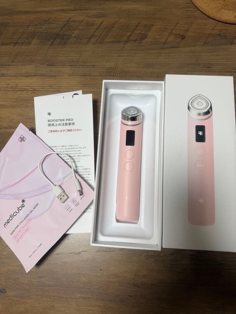 【24時間以内発送】BOOSTER PRO 美顔器 ピンク⭐︎おまけ付き⭐︎ 楽天市場】ROOM桃コラボ【medicube公式】AGE-R ブースタープロ（メディ