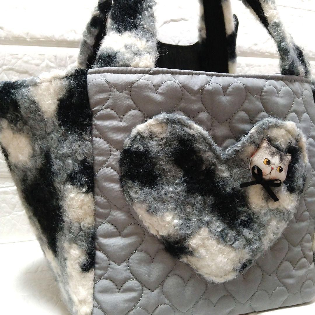 コヤンイサムチョン☆スクエアトートバッグ ハートステッチ＆もこもこ