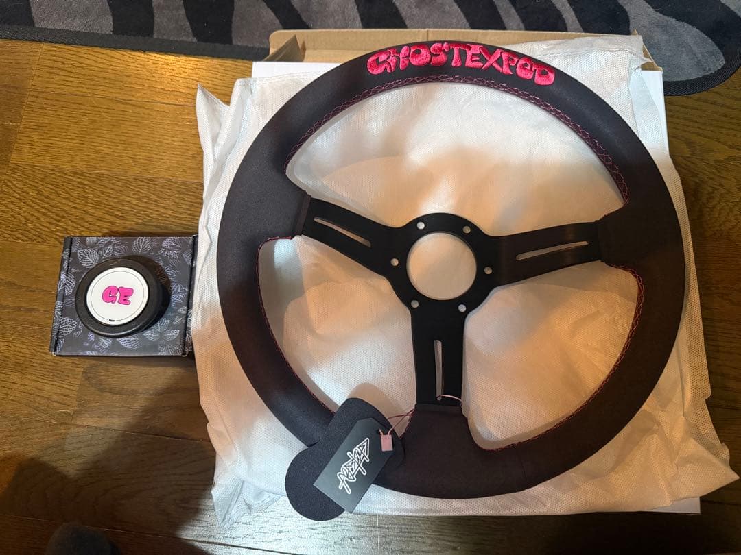 ghost expod ステアリング　未使用　セミディープ　ピンク？　ホーン付き ghost expod ステアリング 未使用 セミディープ ピンク？ ホーン付き