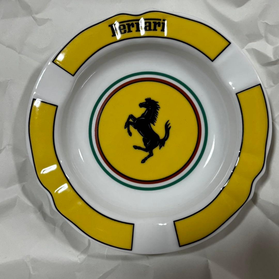 希少 廃盤 Ferrariフェラーリ× Ginoriリチャードジノリ 灰皿 Ferrari（フェラーリ） フェラーリ純正ディナープレート by Richard