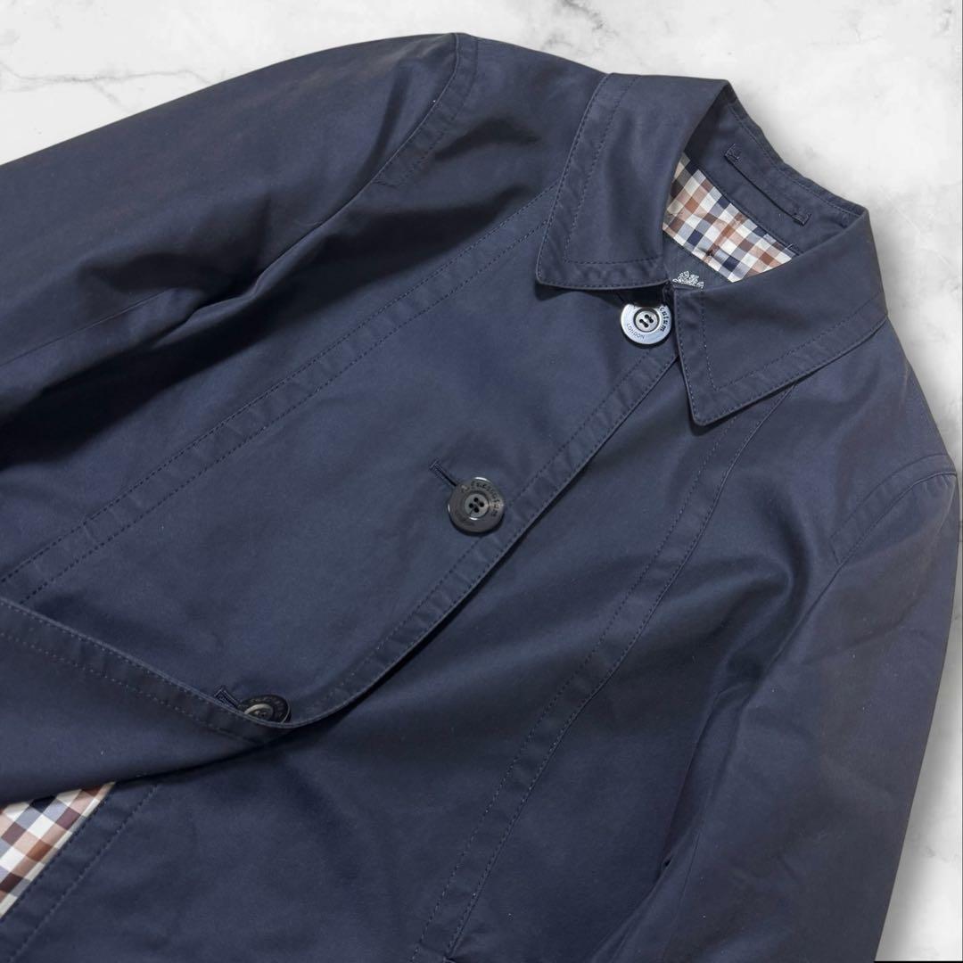 美品 Aquascutum ステンカラーコート ロゴボタン クラブチェック