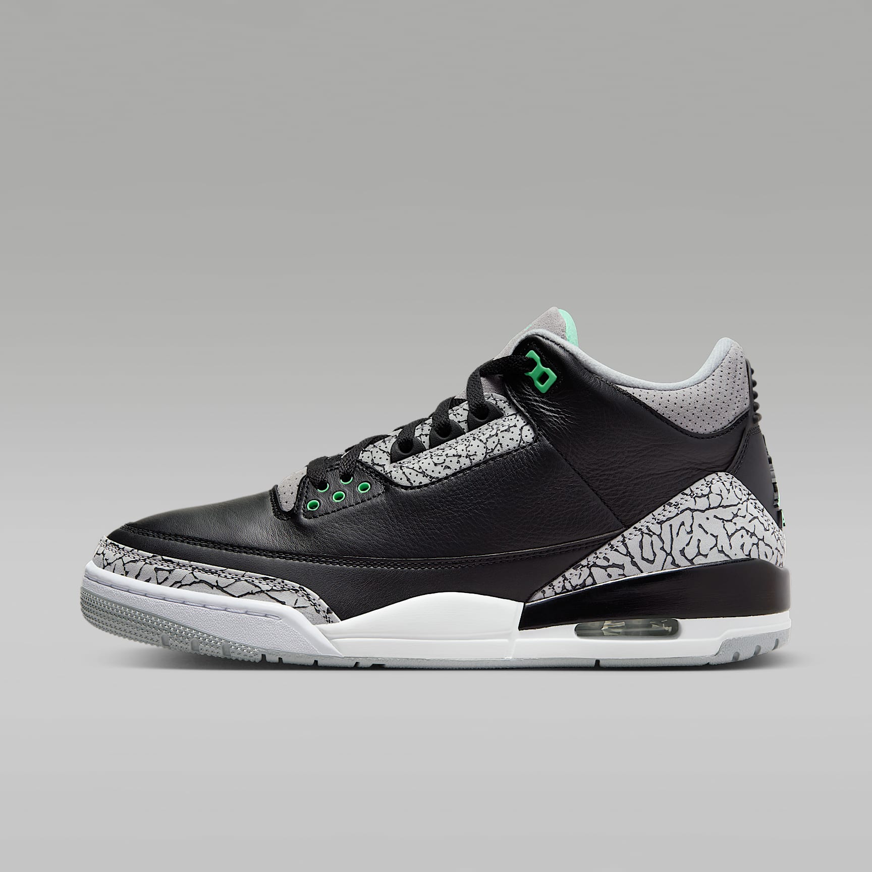 Air Jordan 3 Retro Men's Shoes. Nike JP